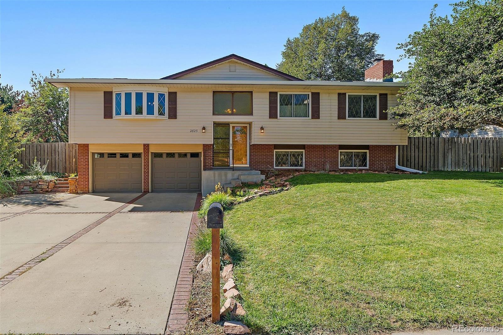 2823 Mountain View Avenue