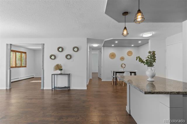 610 S Clinton Street Unit: 10A