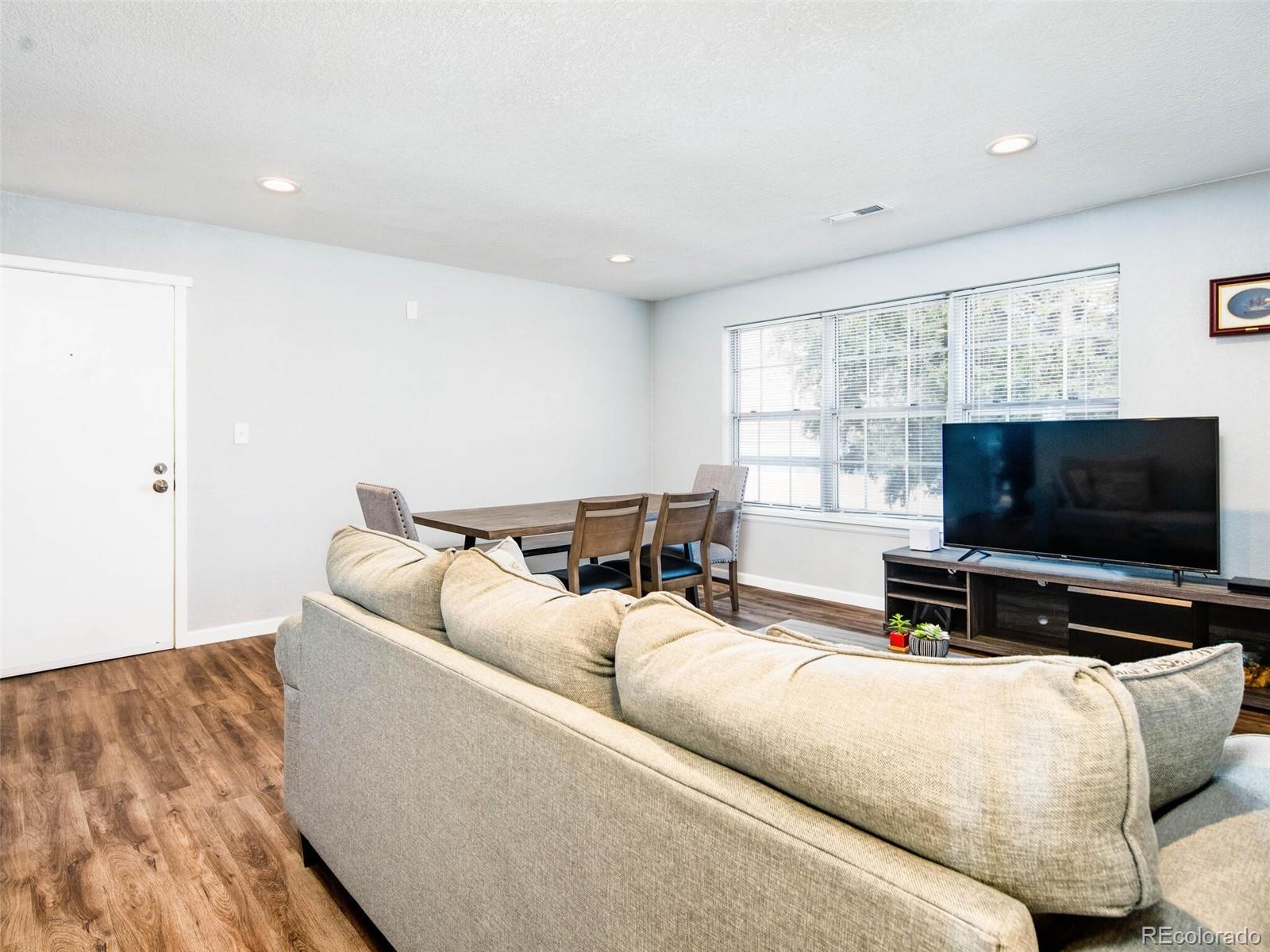 9434 E Girard Avenue Unit: 10