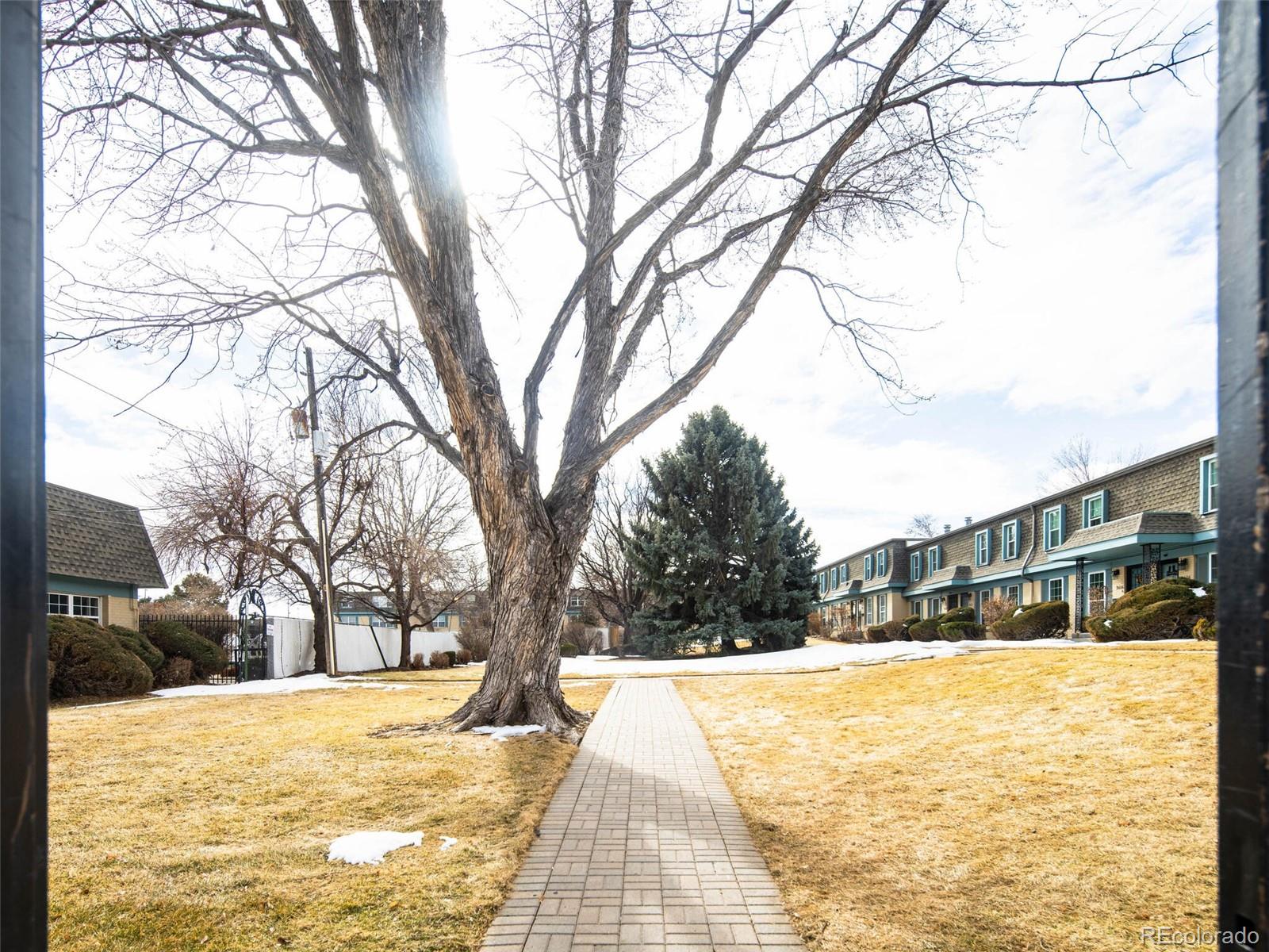 9434 E Girard Avenue Unit: 10