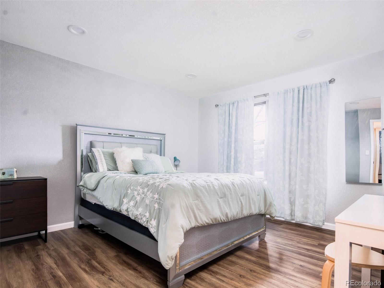 9434 E Girard Avenue Unit: 10