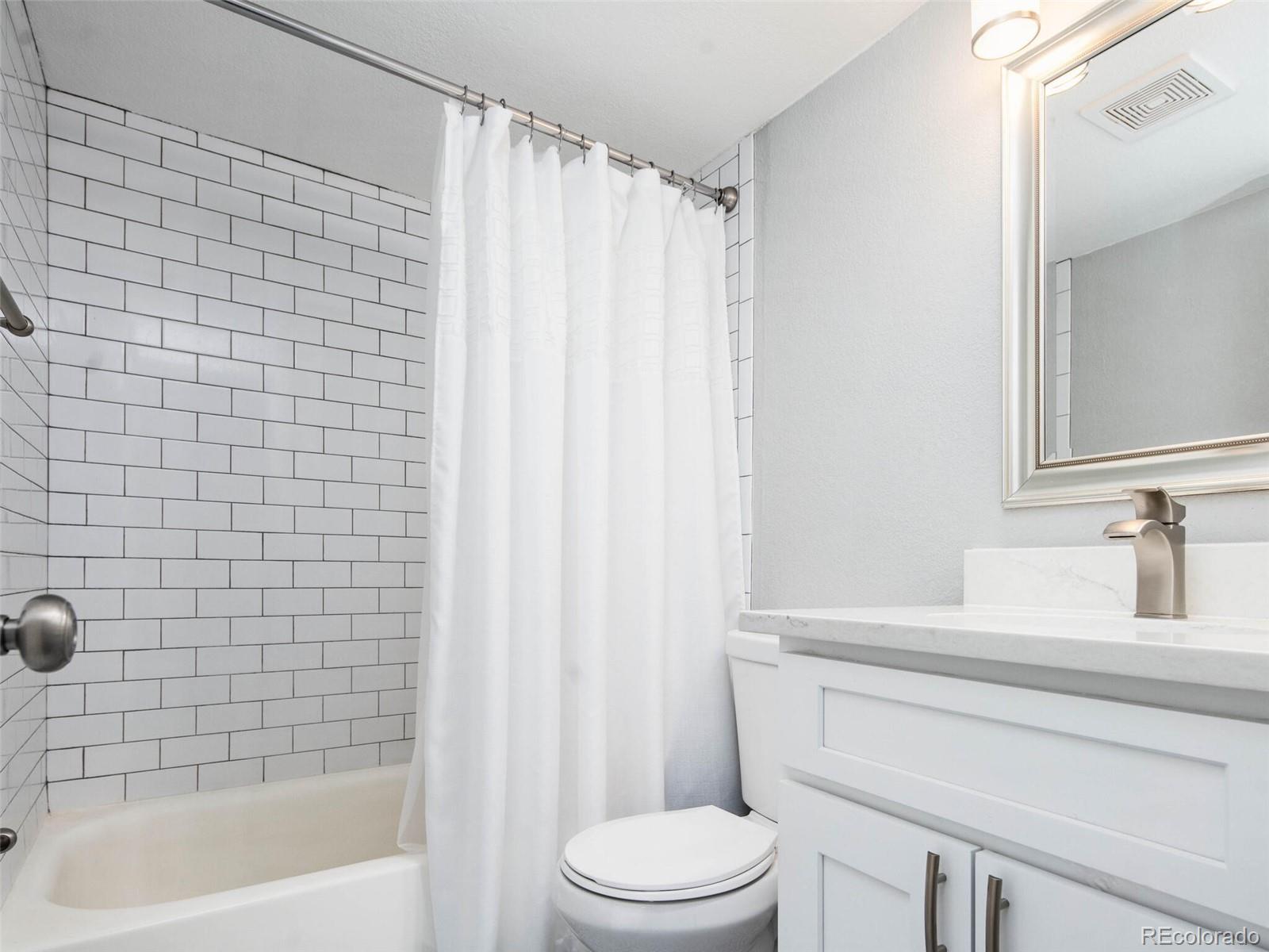 9434 E Girard Avenue Unit: 10