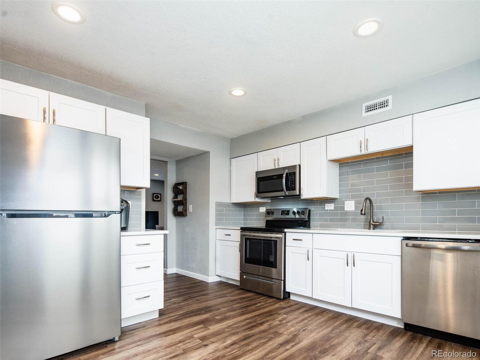 9434 E Girard Avenue Unit: 10
