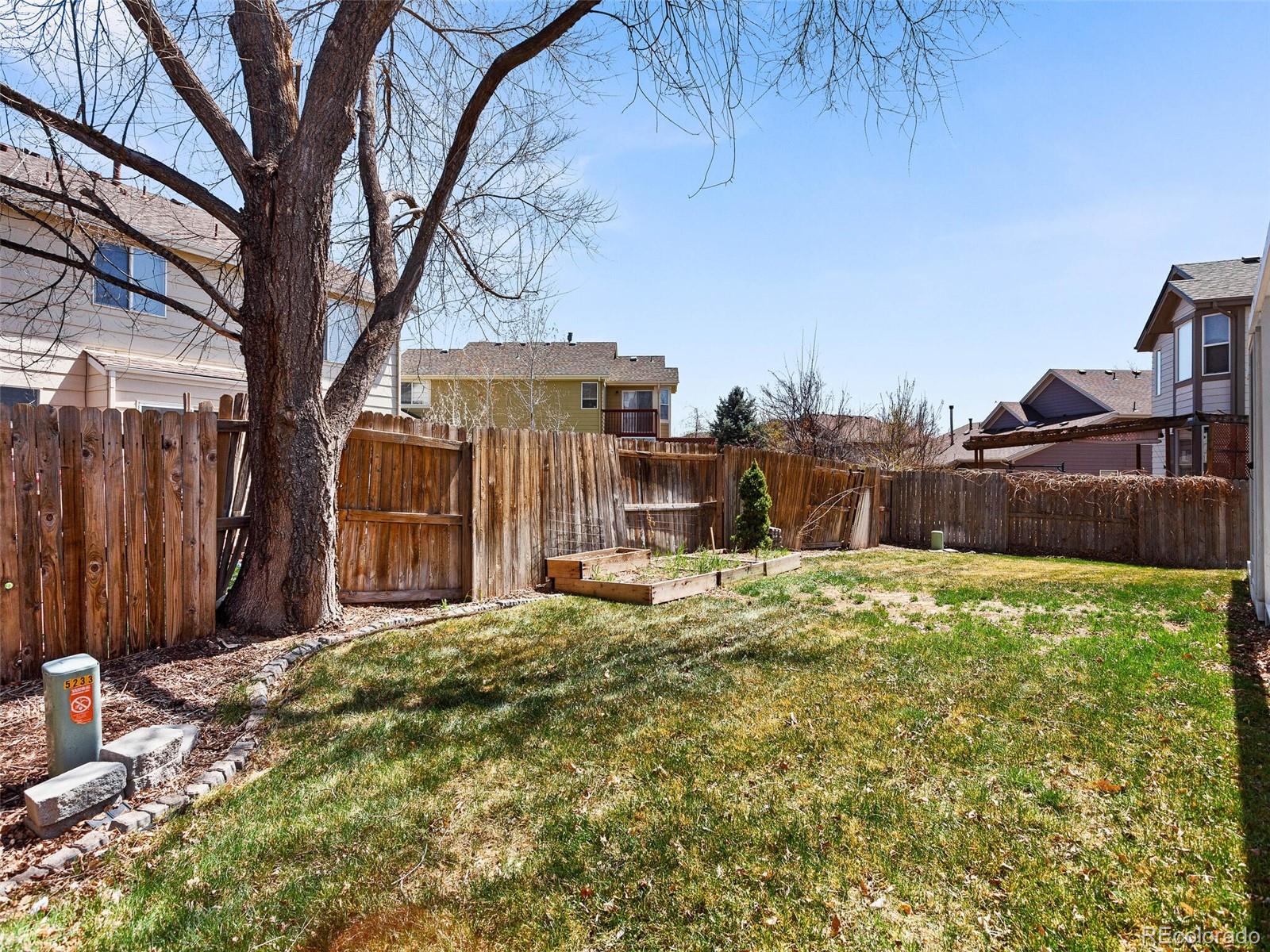 5233 E 130th Way
