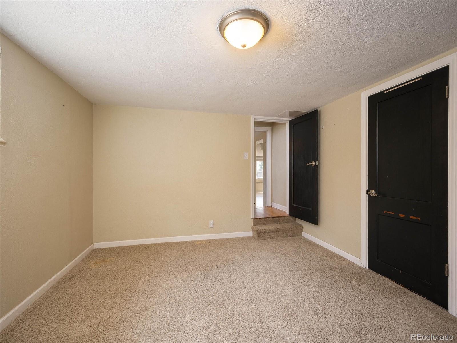 4630 W Hayward Place