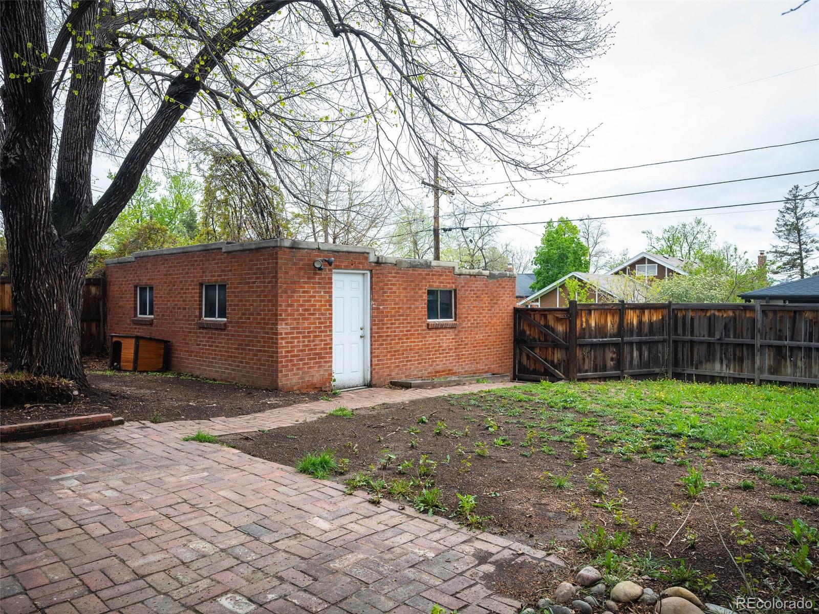 4630 W Hayward Place
