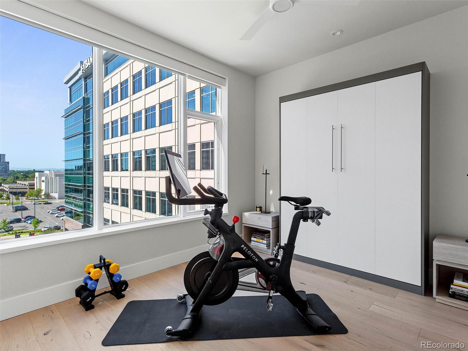 155 Steele Street Unit: 618