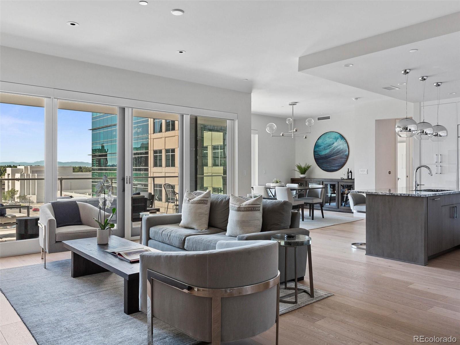 155 Steele Street Unit: 618