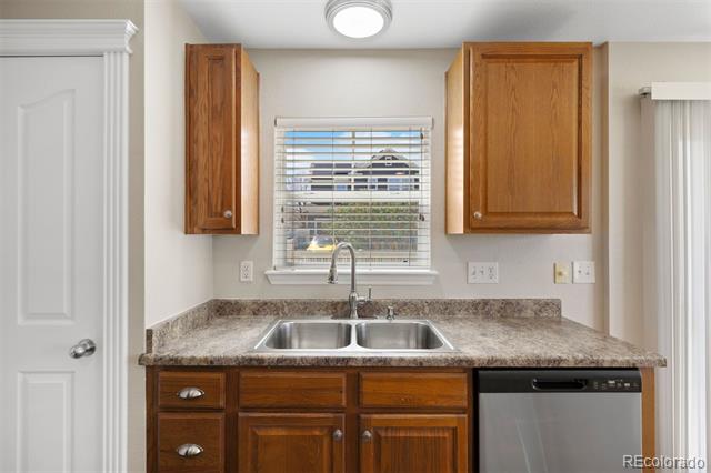 9472 E 109th Place