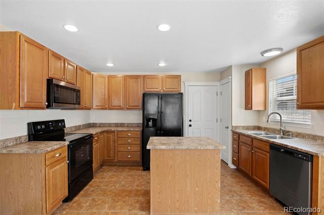 9472 E 109th Place