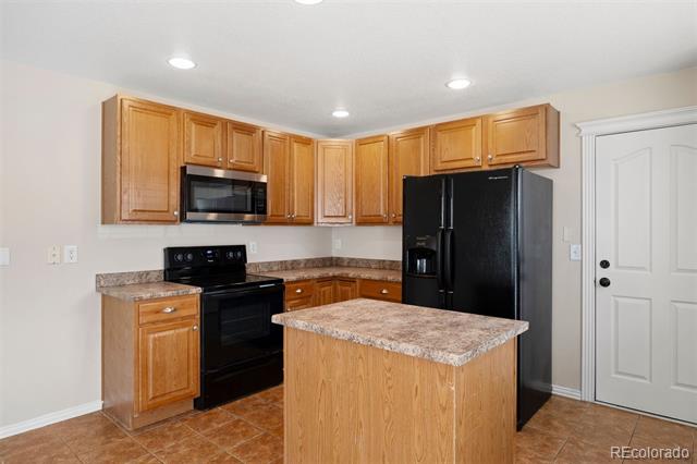 9472 E 109th Place
