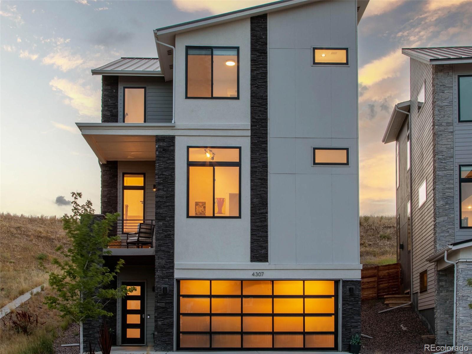 4307 N Meadows Drive