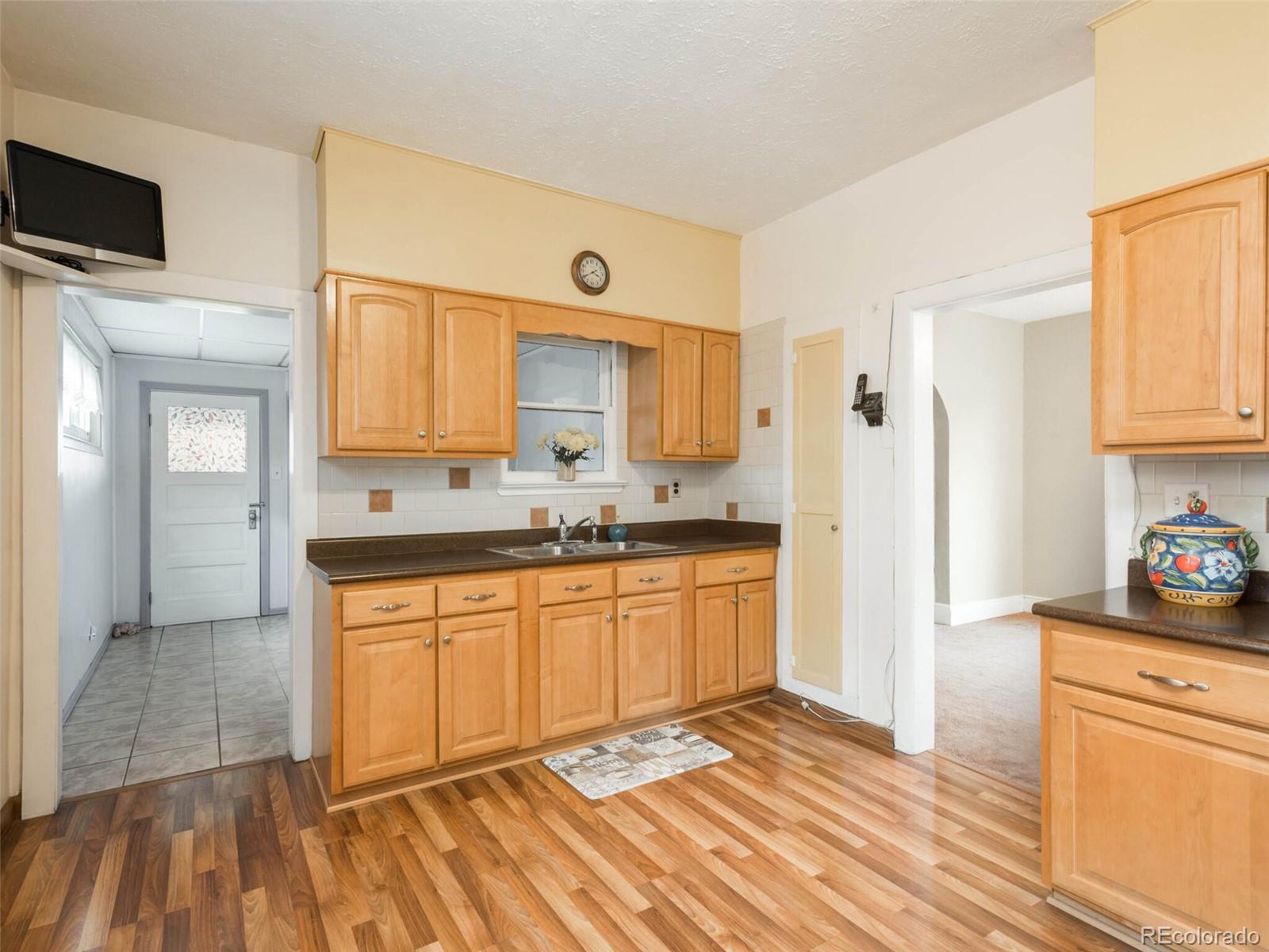128 S 3rd Avenue