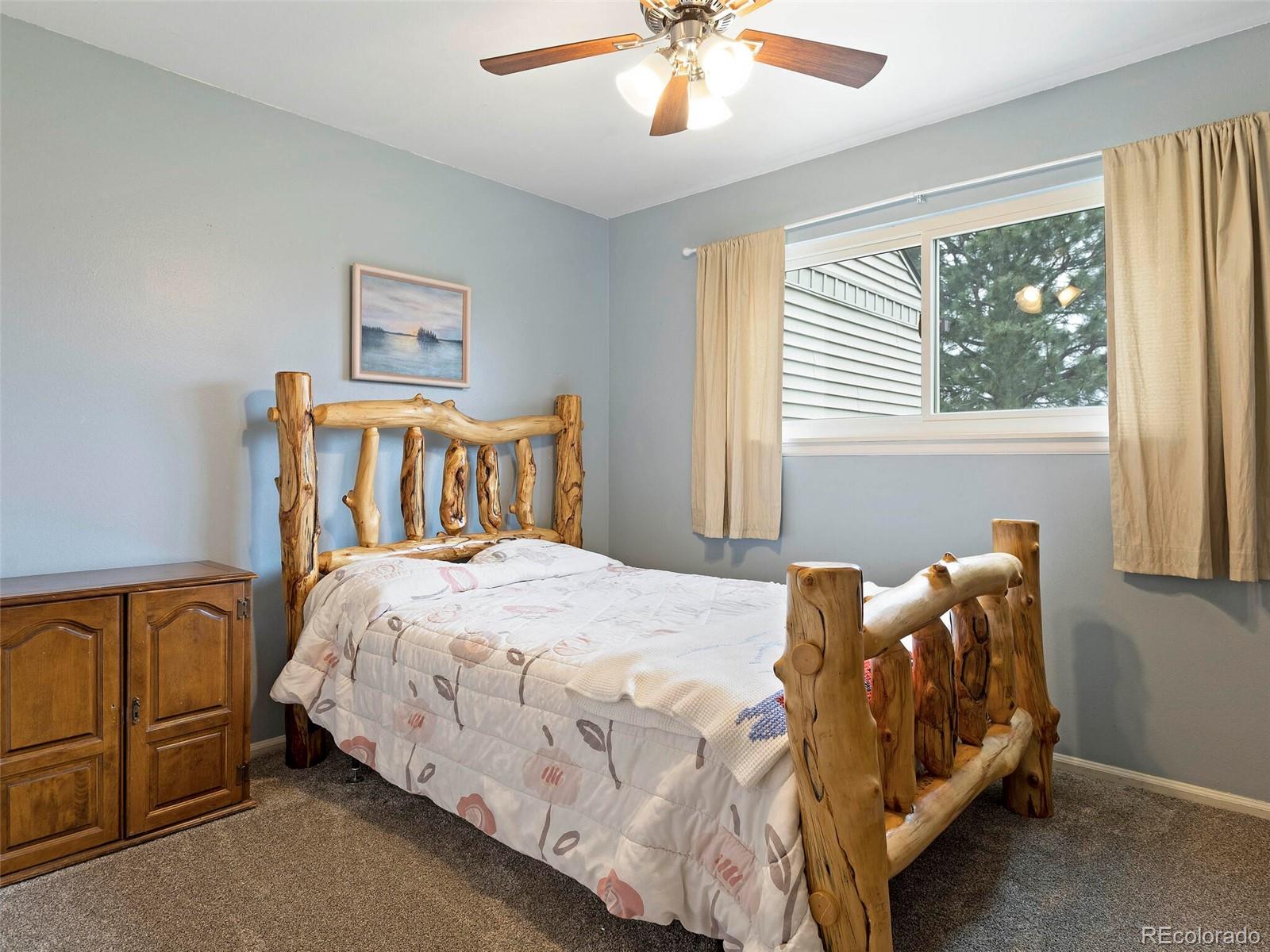 4332 W Pondview Drive
