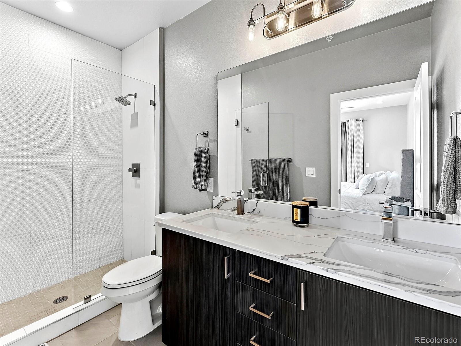2737 W 24th Avenue Unit: 8