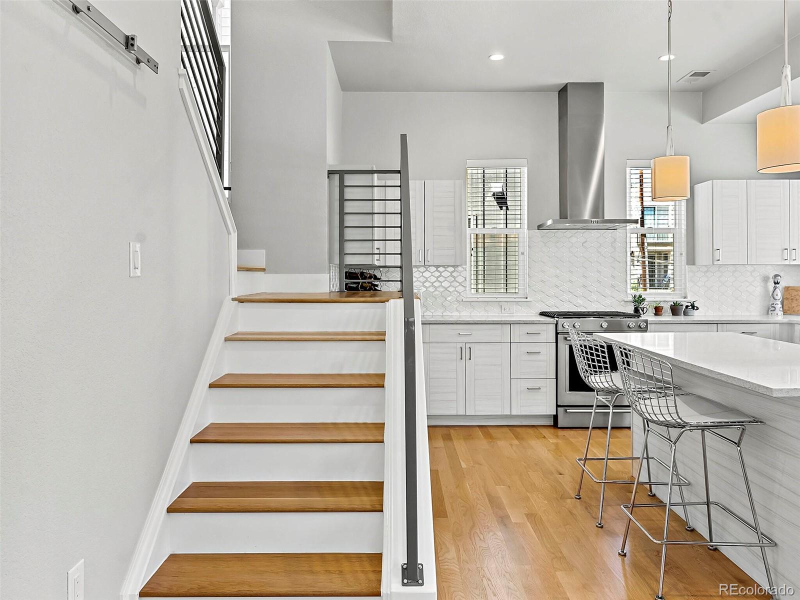 2737 W 24th Avenue Unit: 8