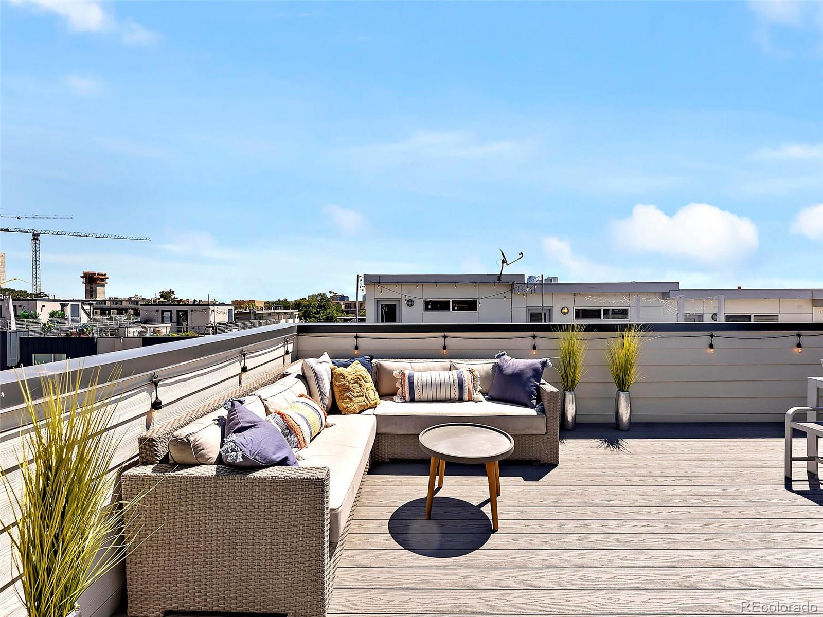 2737 W 24th Avenue Unit: 8