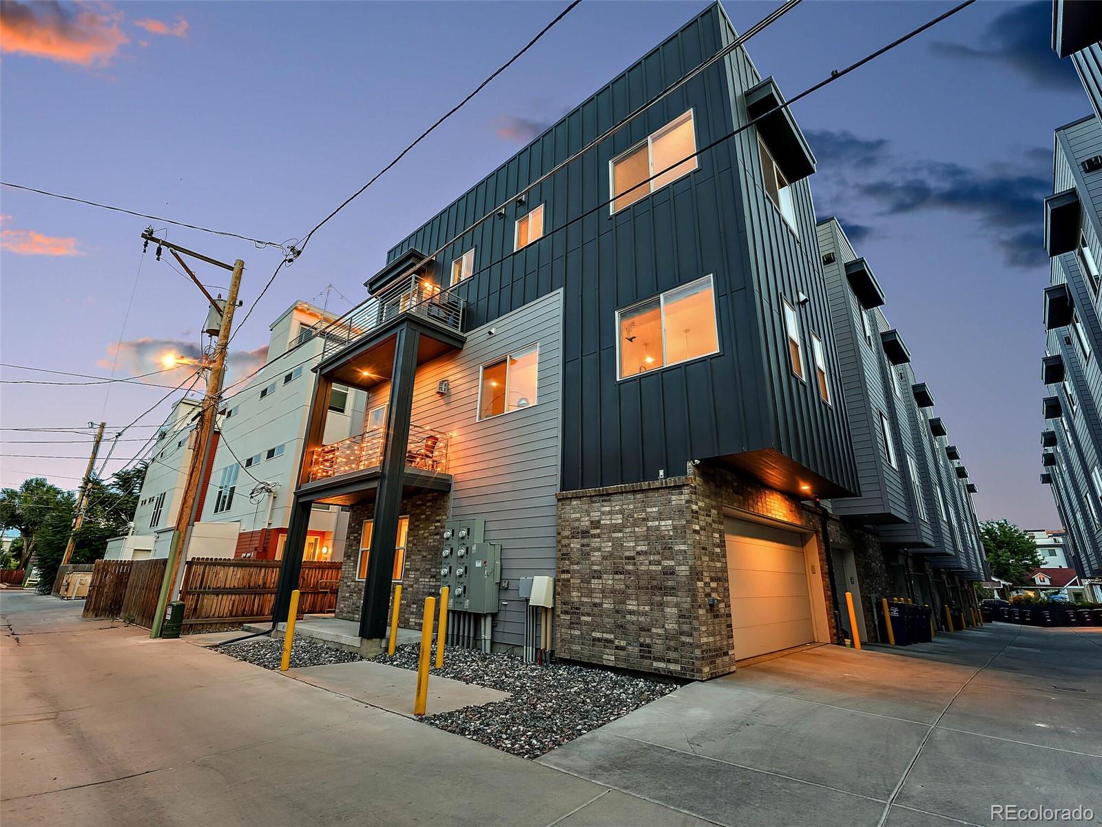 2737 W 24th Avenue Unit: 8