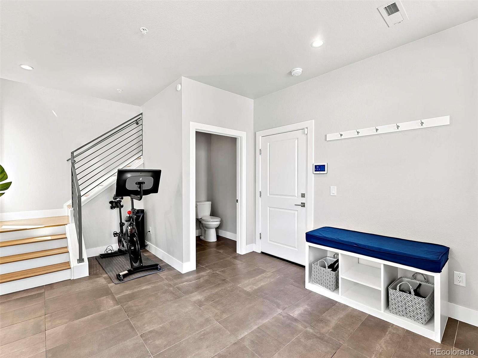 2737 W 24th Avenue Unit: 8