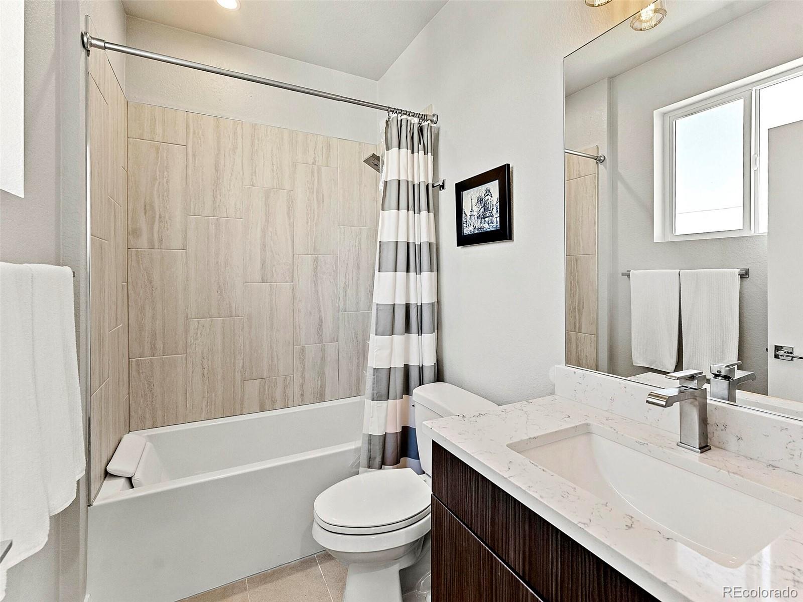 2737 W 24th Avenue Unit: 8