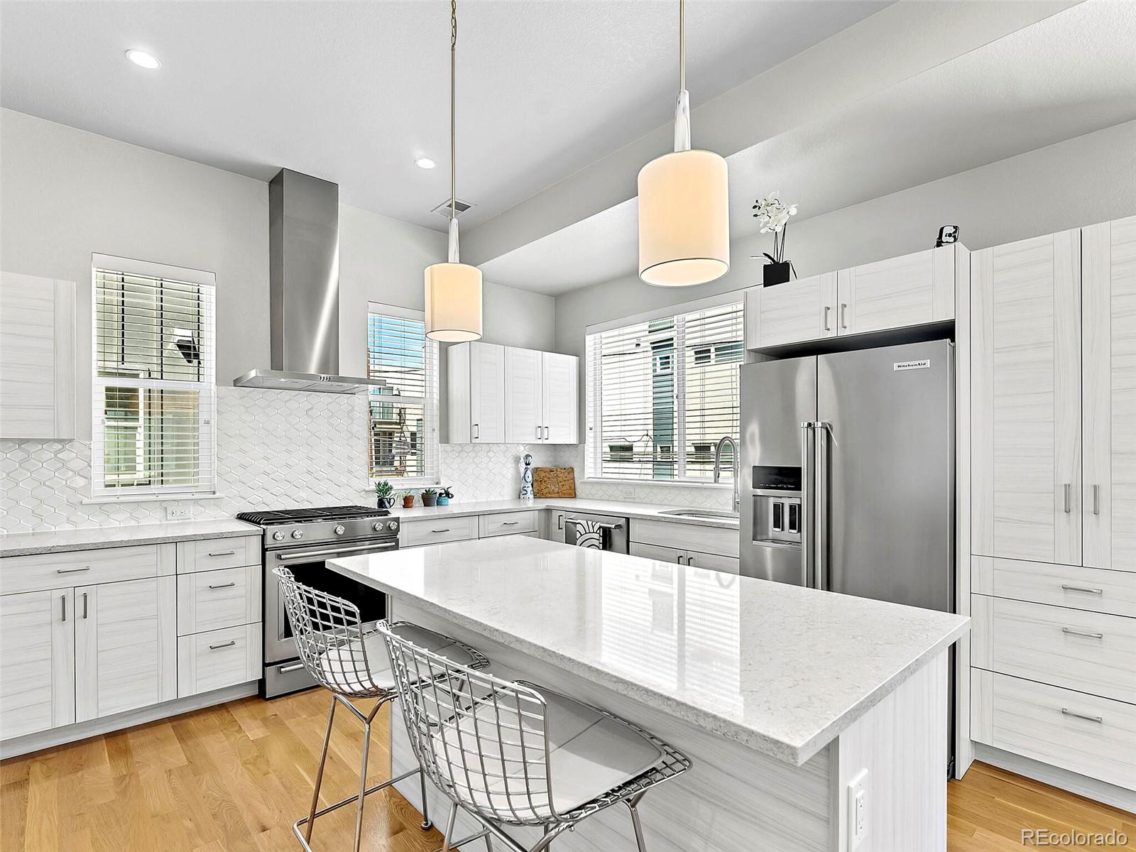 2737 W 24th Avenue Unit: 8