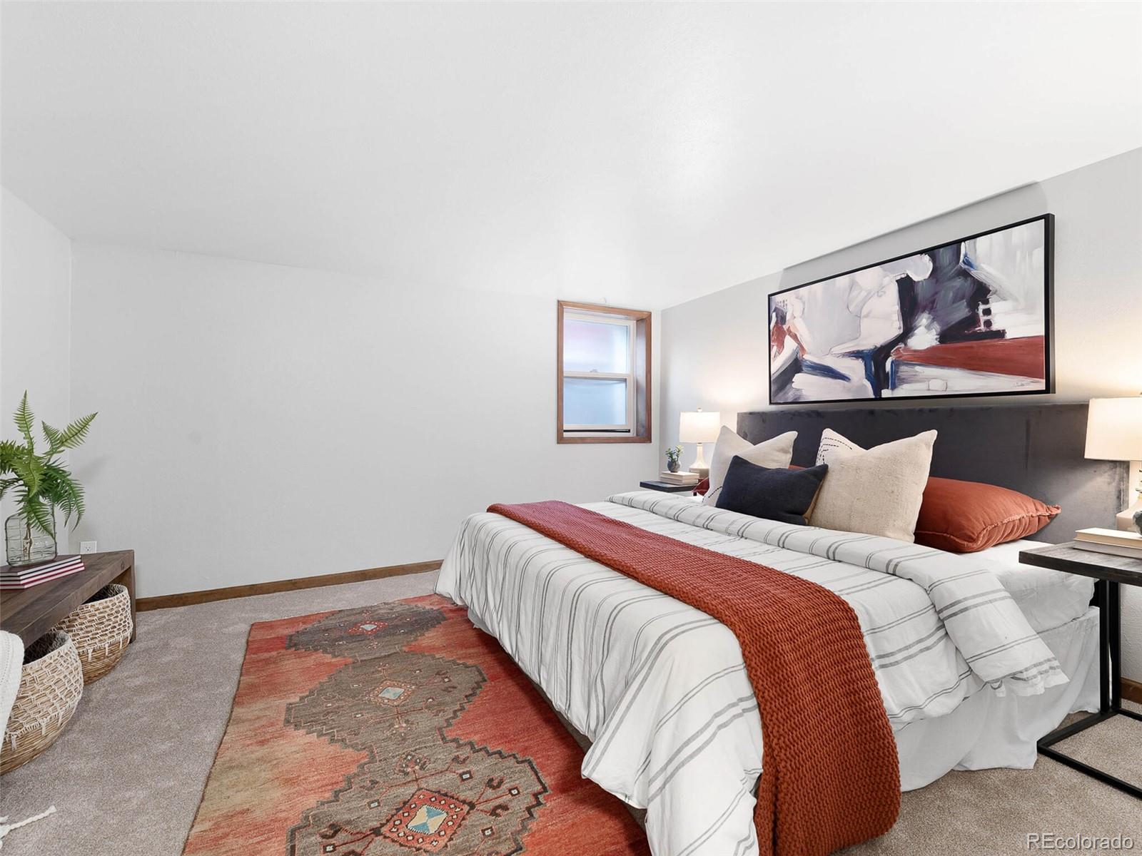 813 E 14th Avenue Unit: 4