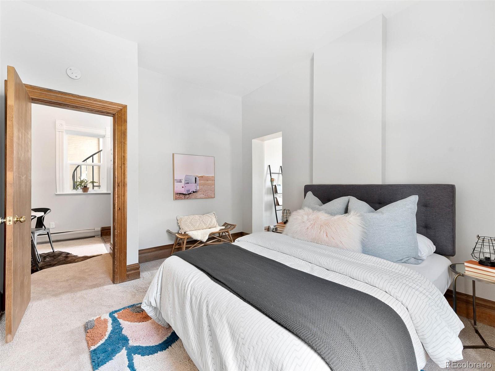 813 E 14th Avenue Unit: 4