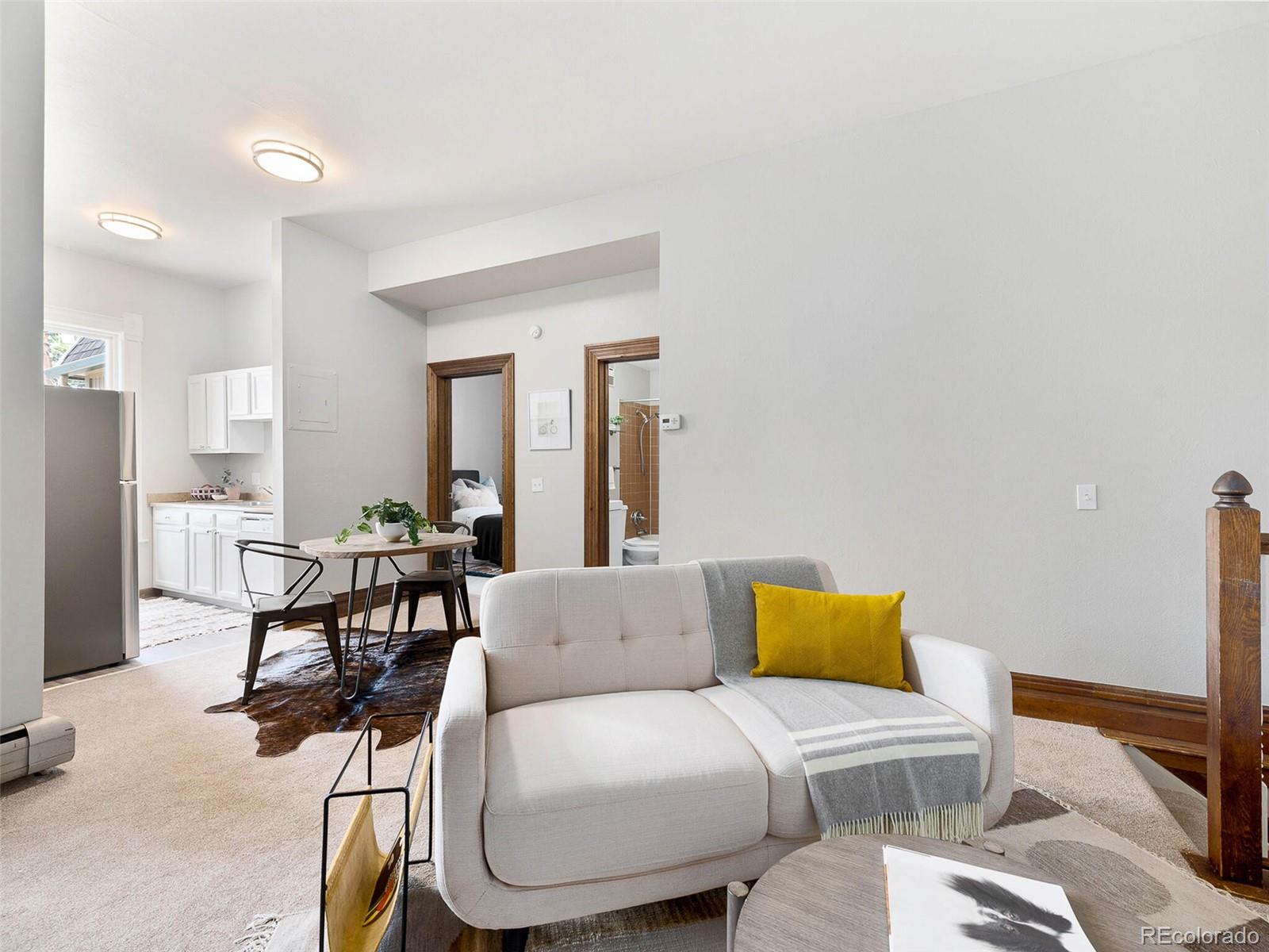 813 E 14th Avenue Unit: 4