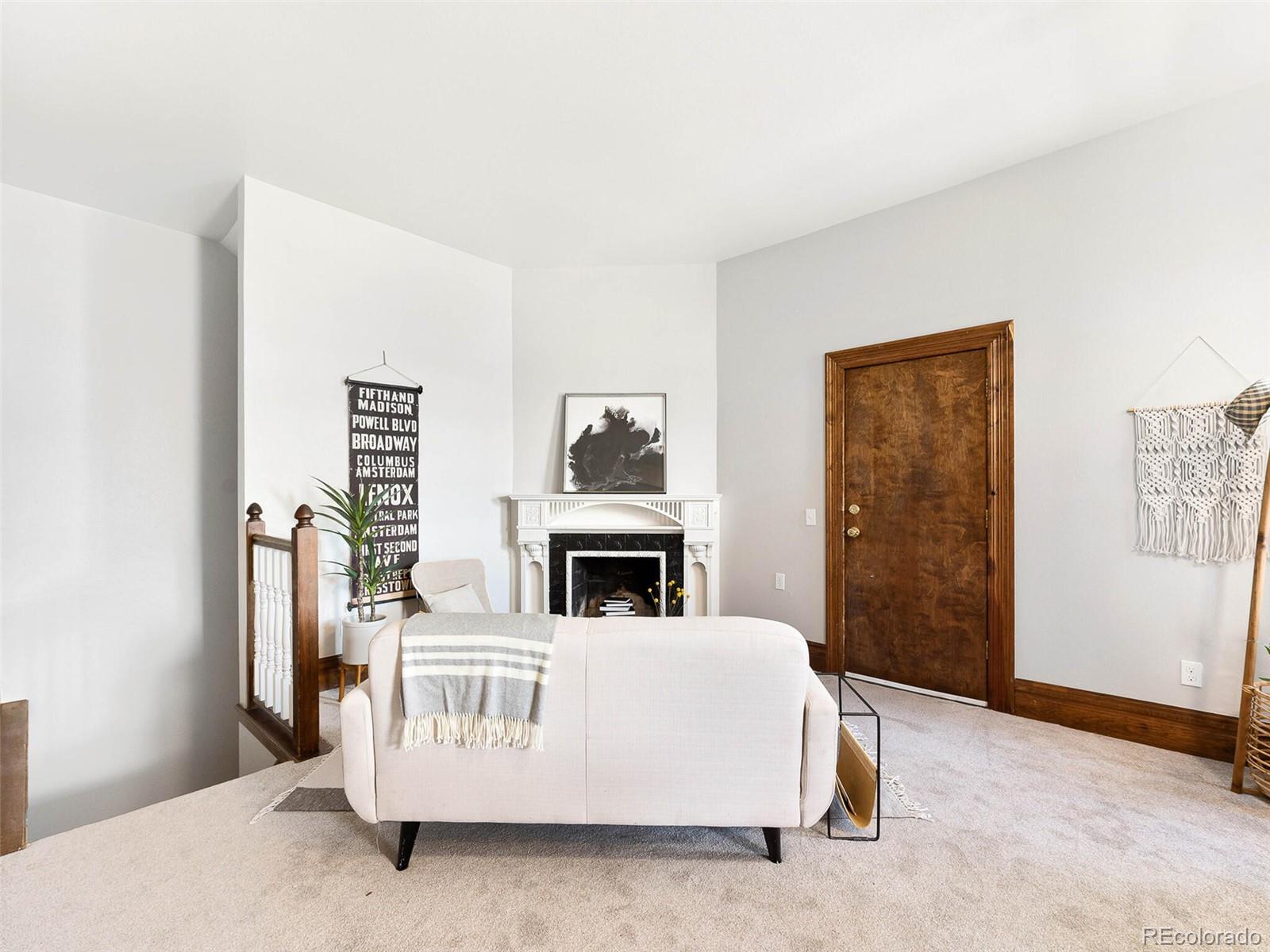 813 E 14th Avenue Unit: 4