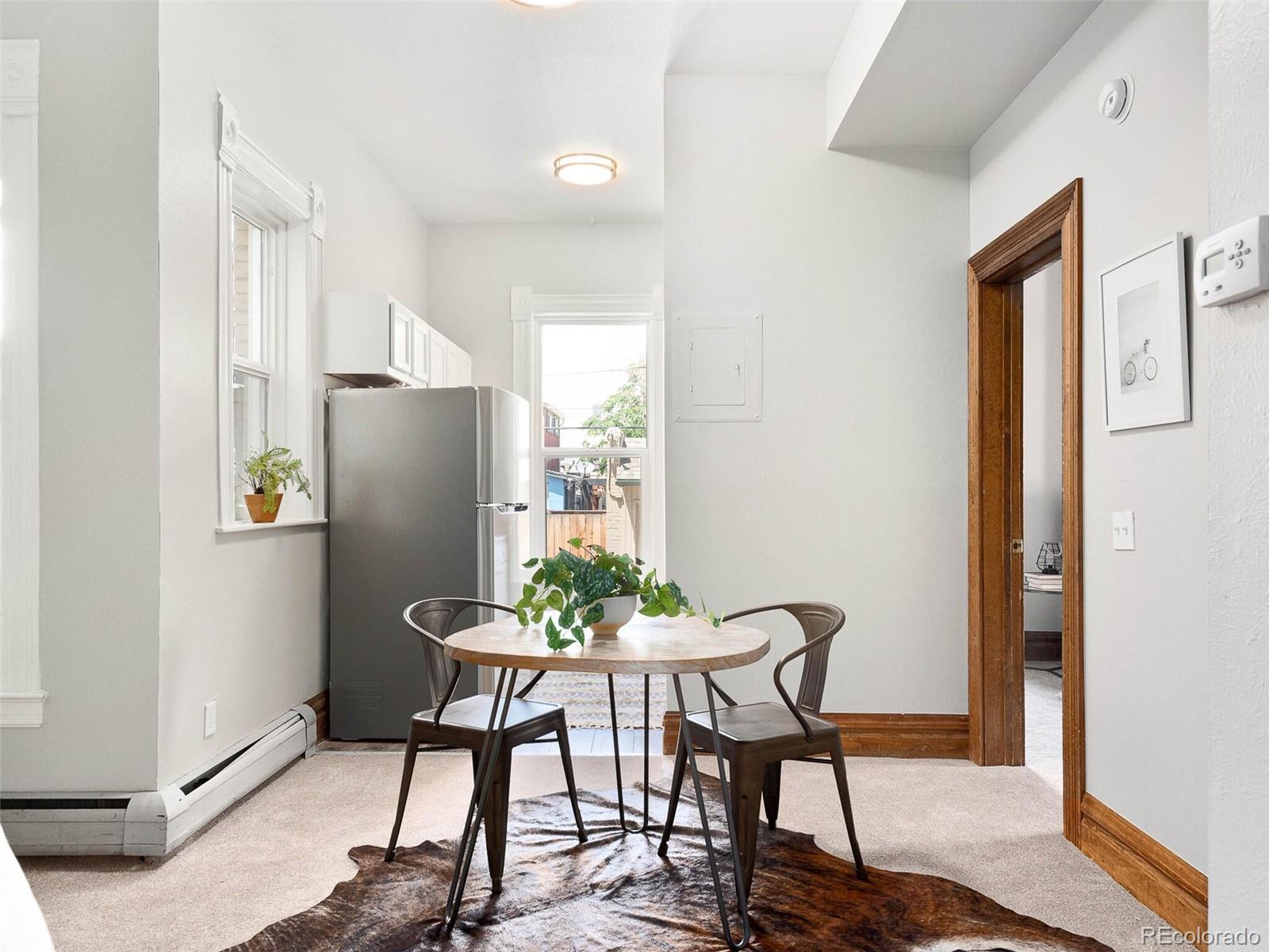 813 E 14th Avenue Unit: 4