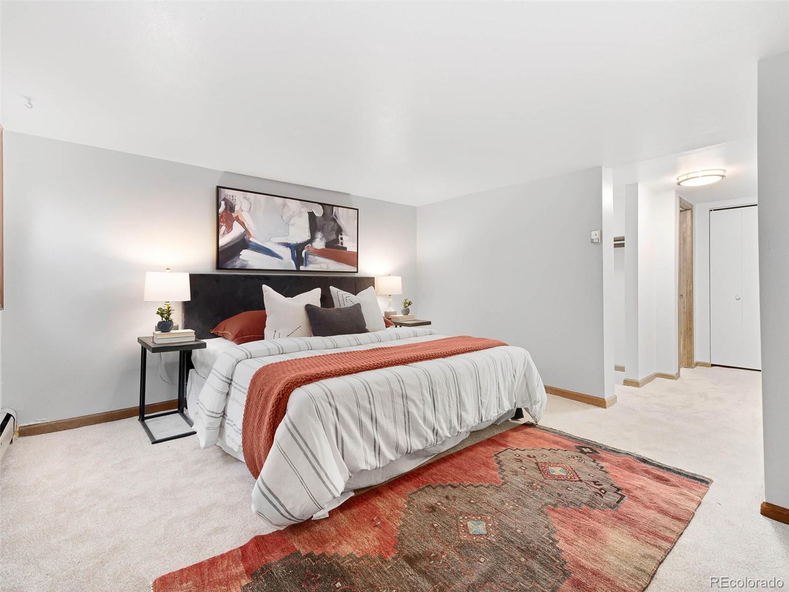 813 E 14th Avenue Unit: 4