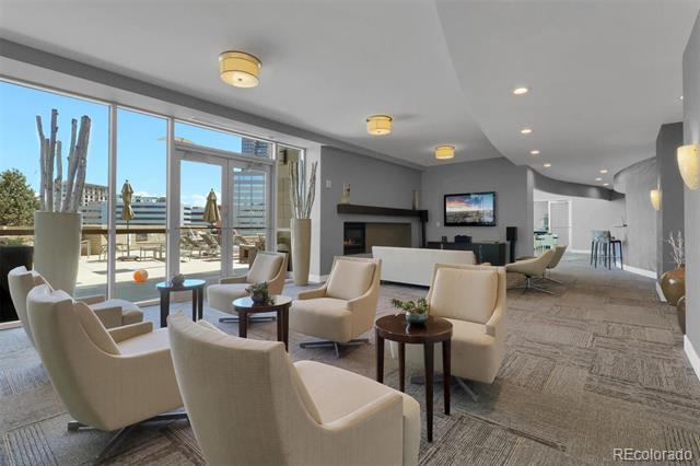 2001 Lincoln Street Unit: 721