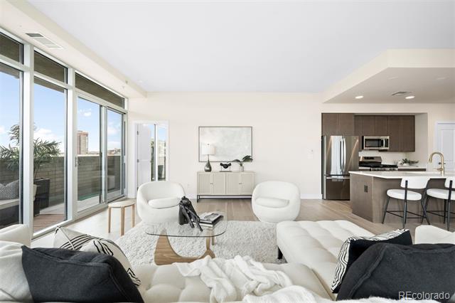 2001 Lincoln Street Unit: 721
