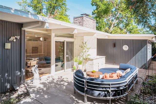1458 S Fairfax Street