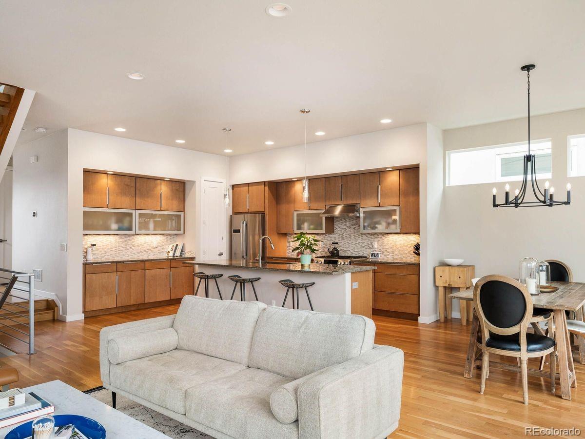 2021 S Pearl Street