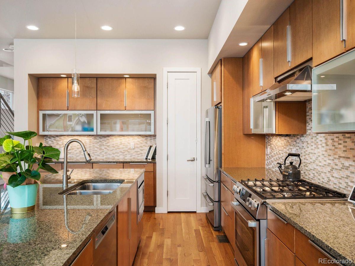 2021 S Pearl Street