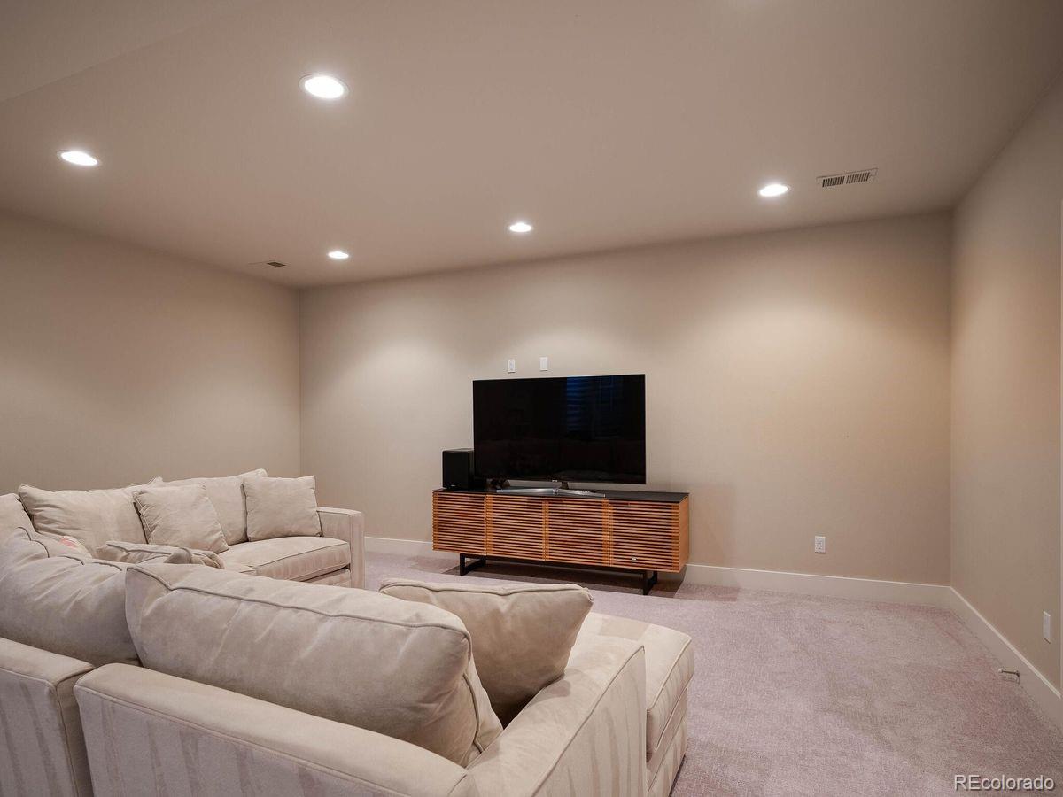 2021 S Pearl Street
