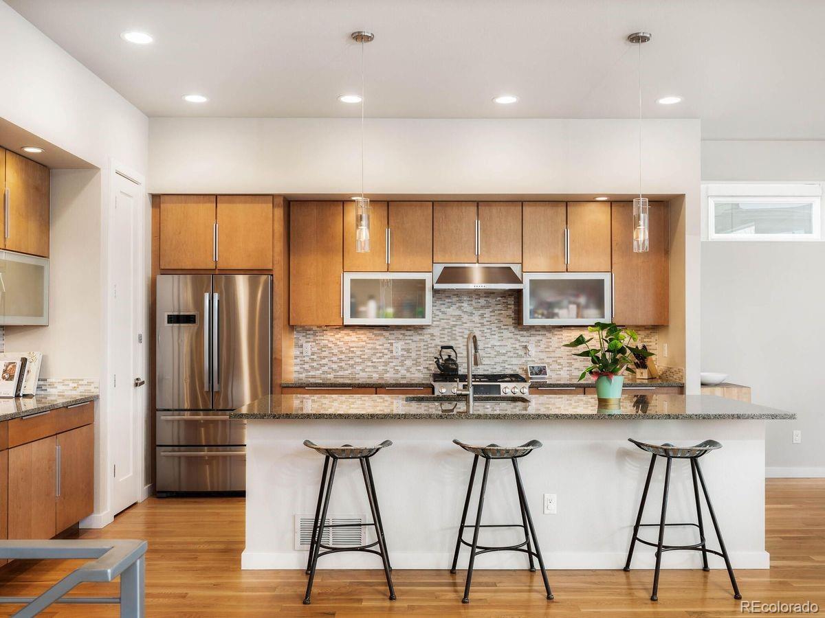 2021 S Pearl Street