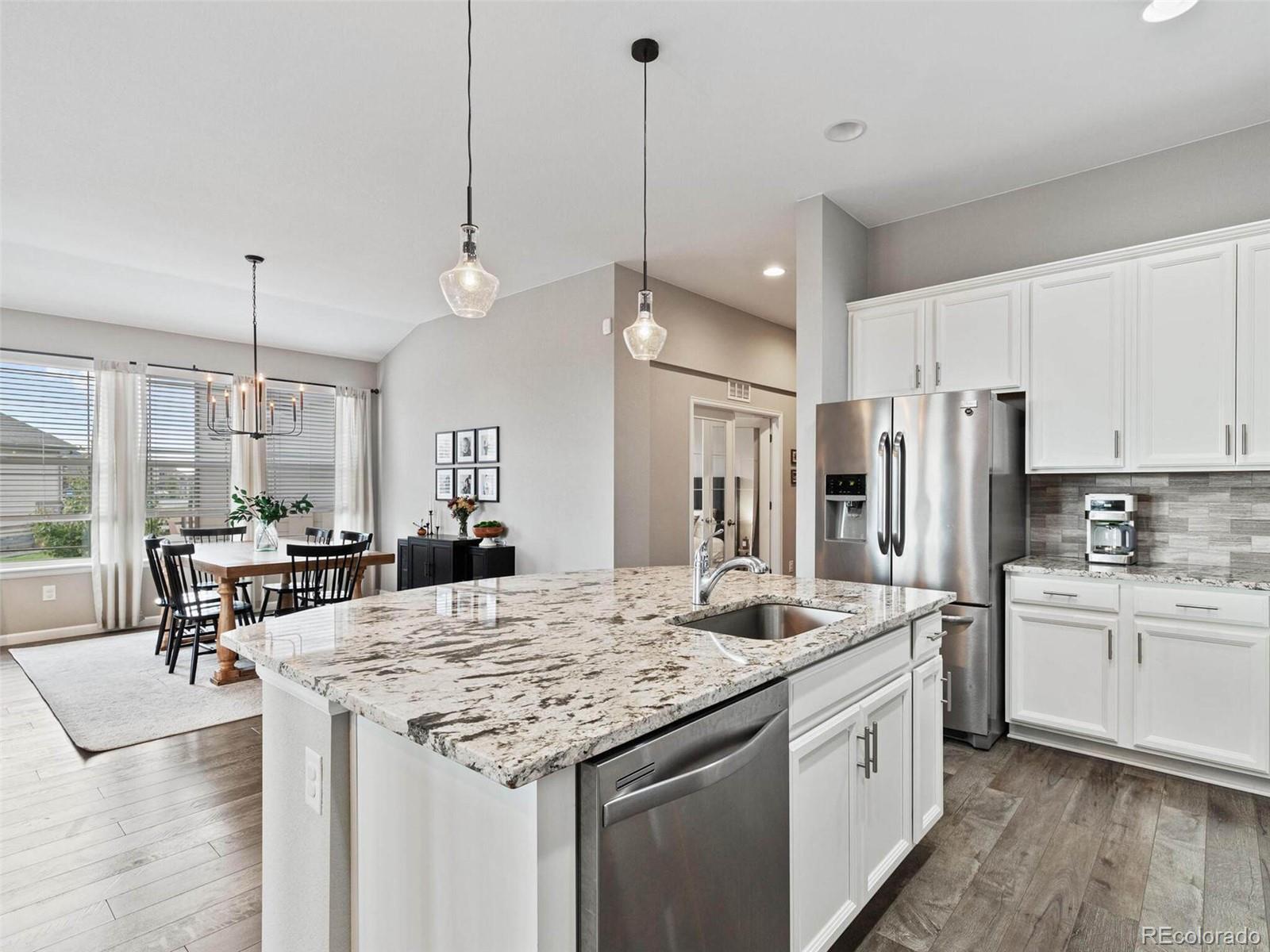 8884 Flattop Way