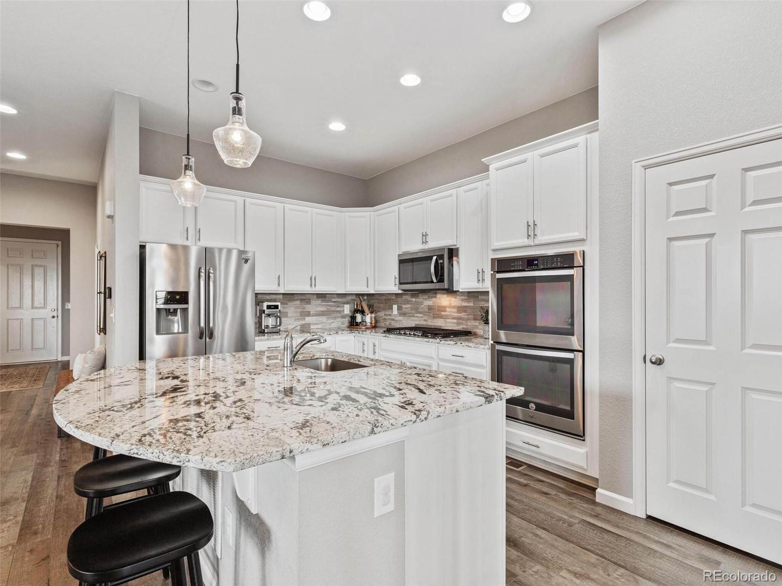 8884 Flattop Way