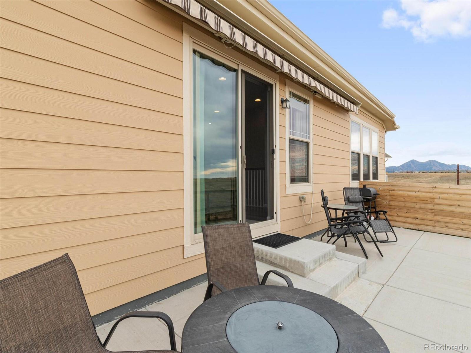 8884 Flattop Way