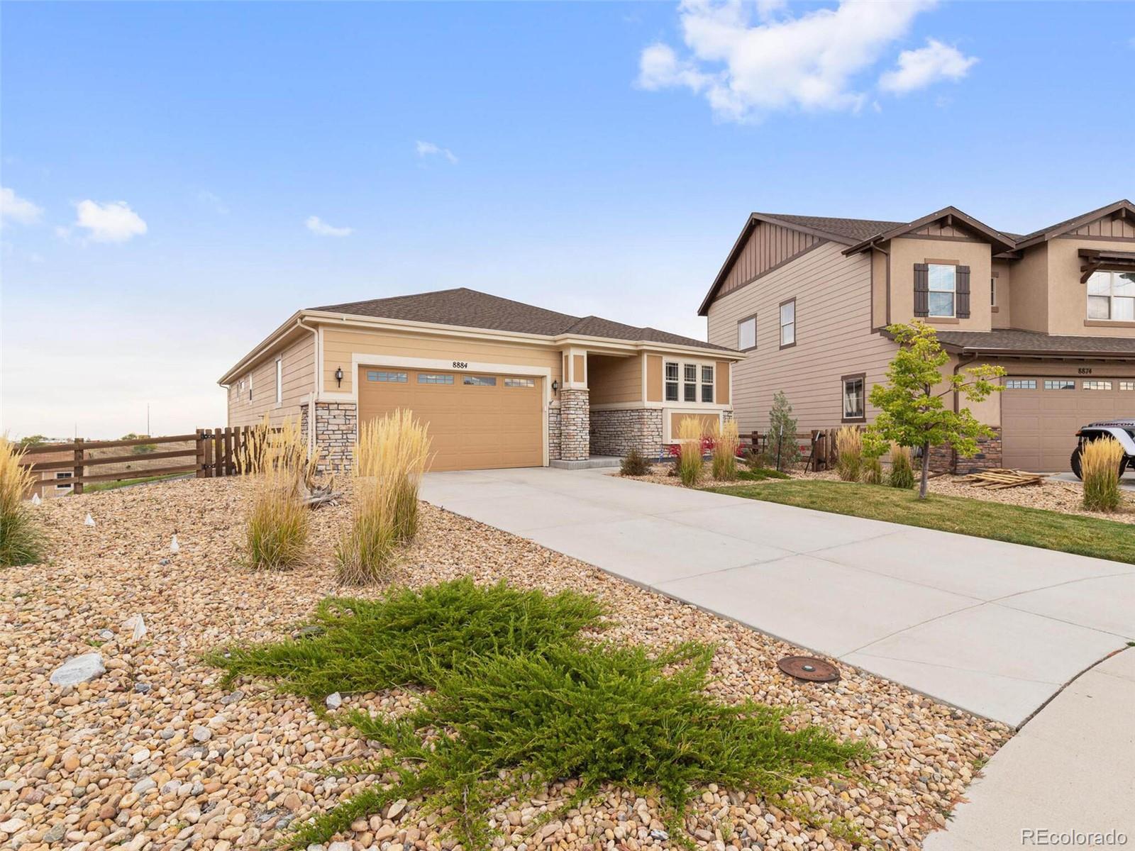 8884 Flattop Way