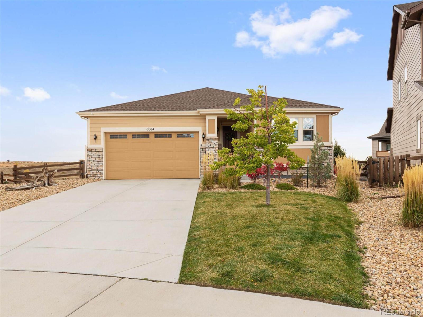 8884 Flattop Way