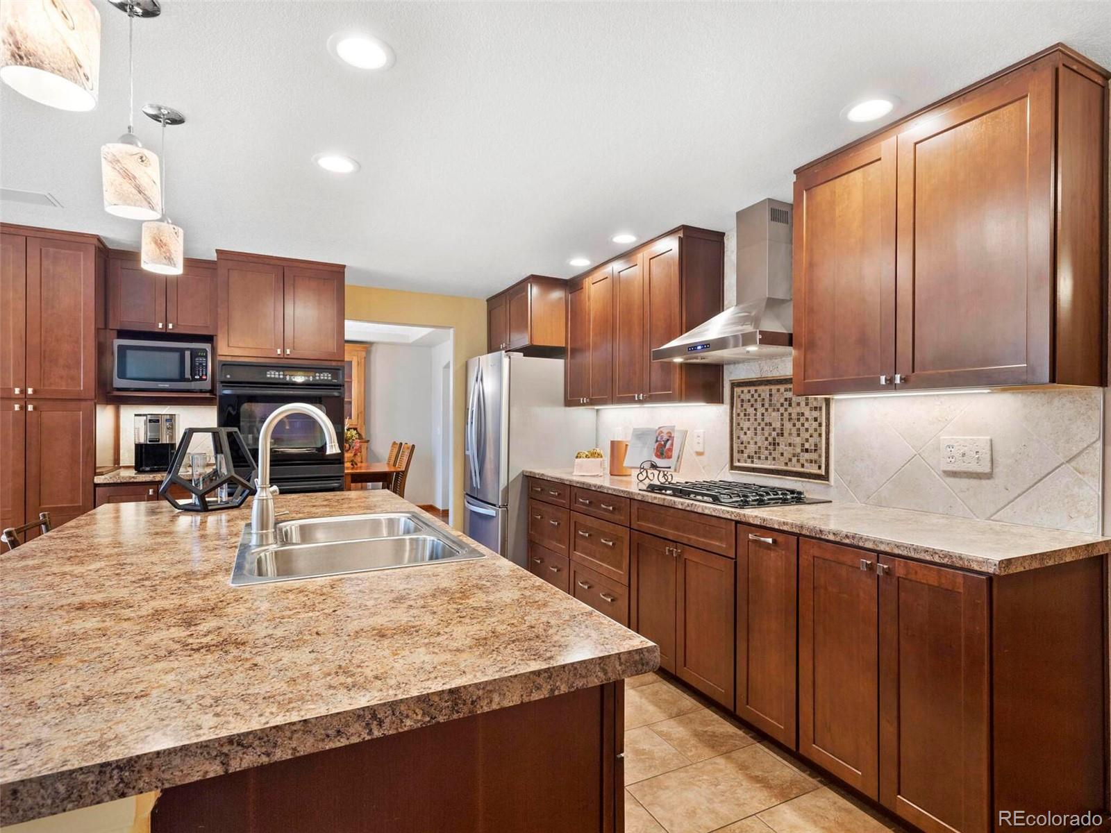 10442 W 54th Place
