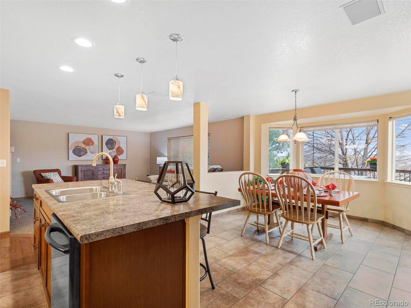 10442 W 54th Place