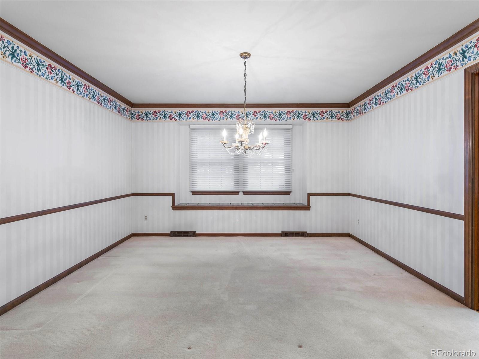 5816 Oak Creek Lane