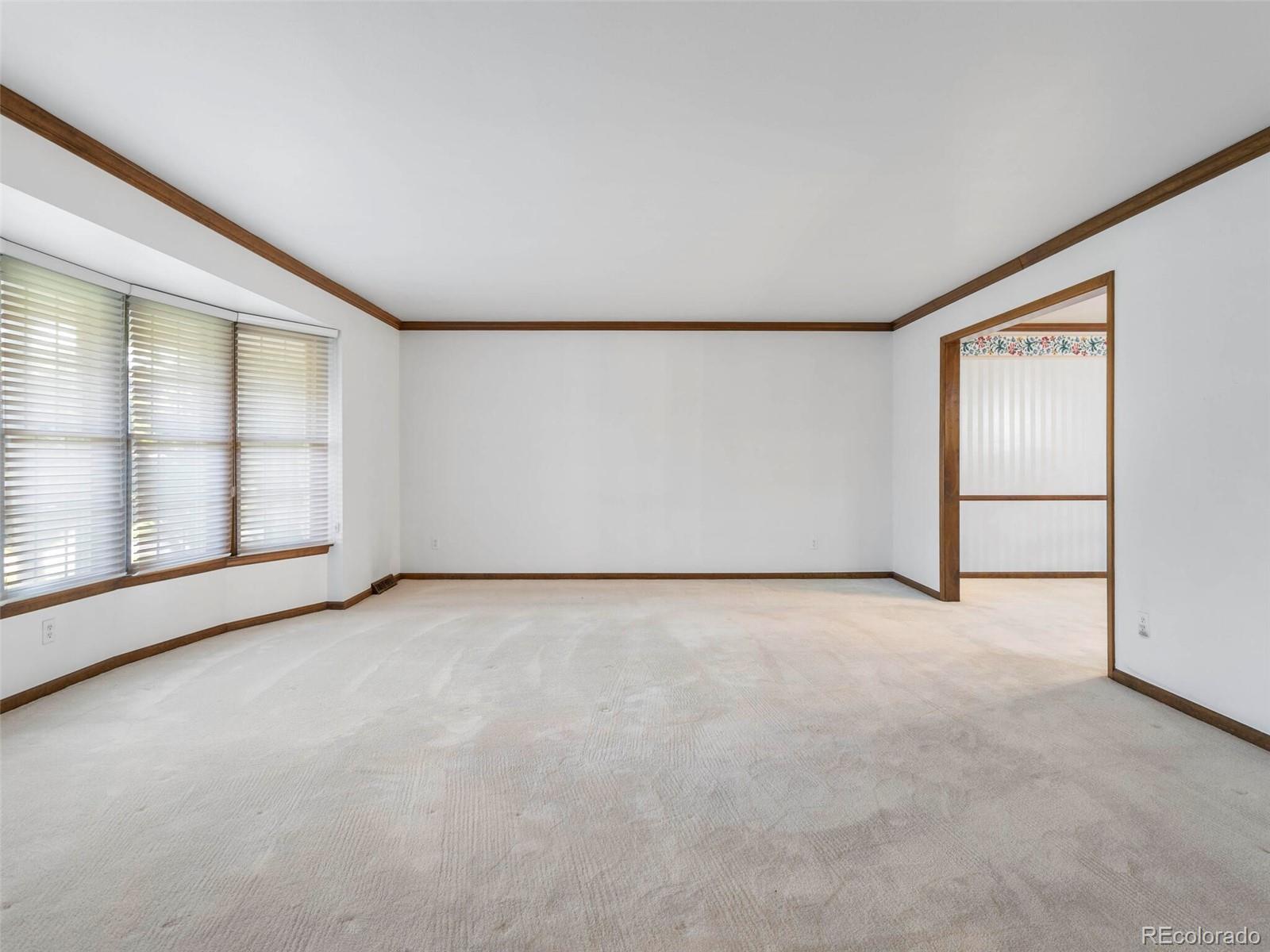 5816 Oak Creek Lane