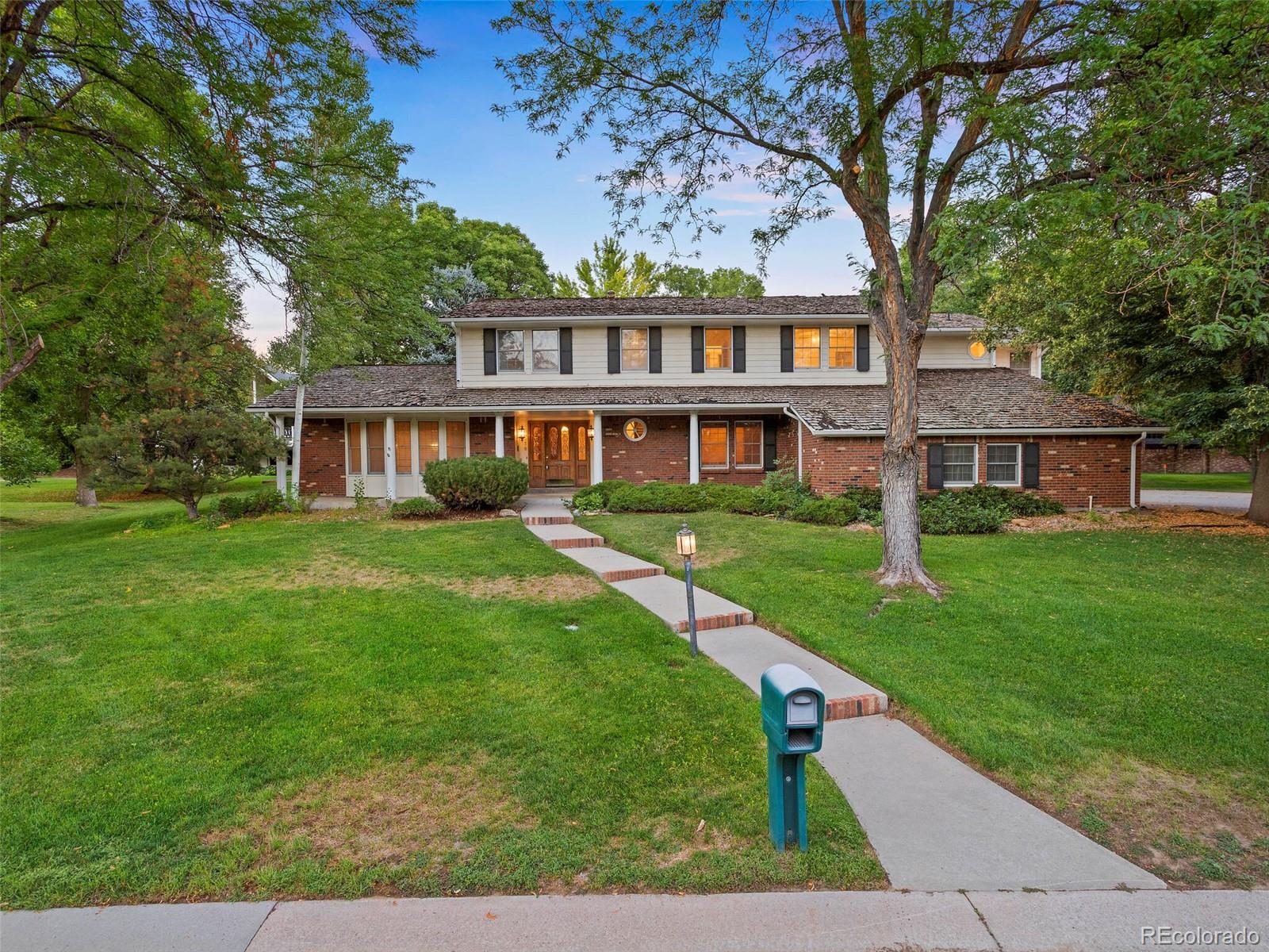 5816 Oak Creek Lane