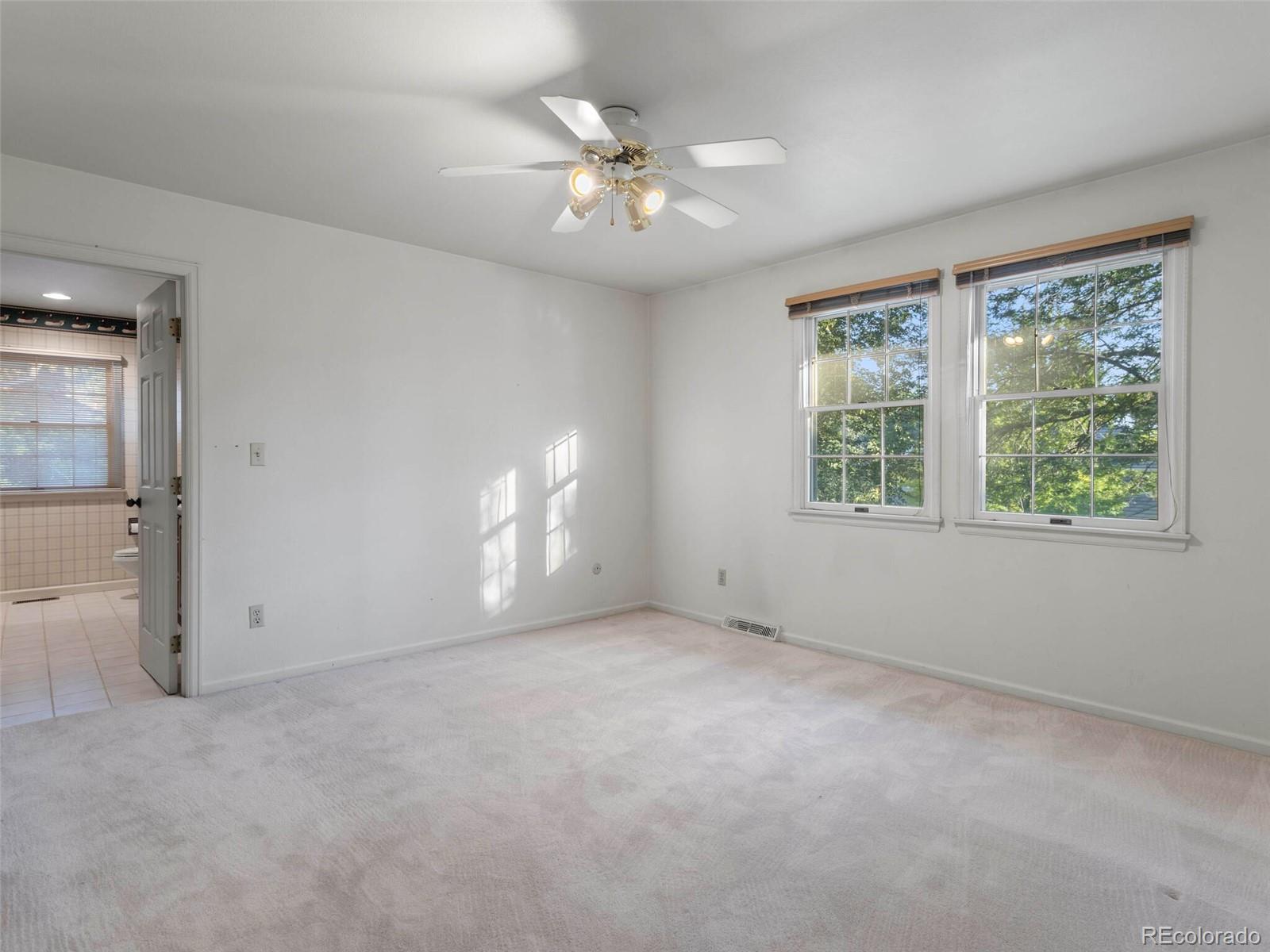 5816 Oak Creek Lane