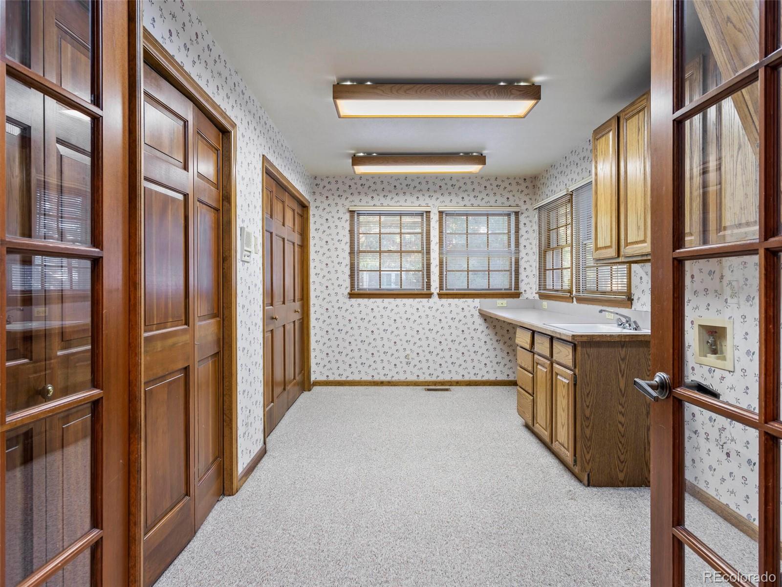 5816 Oak Creek Lane